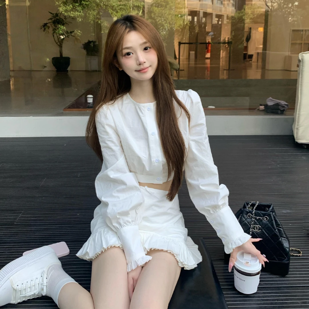 法式白色衬衫连衣裙子女夏季2025新款小个子巨好看小众短裙两件套