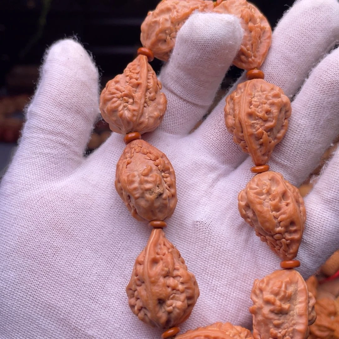 ****n文玩核桃手串秋子