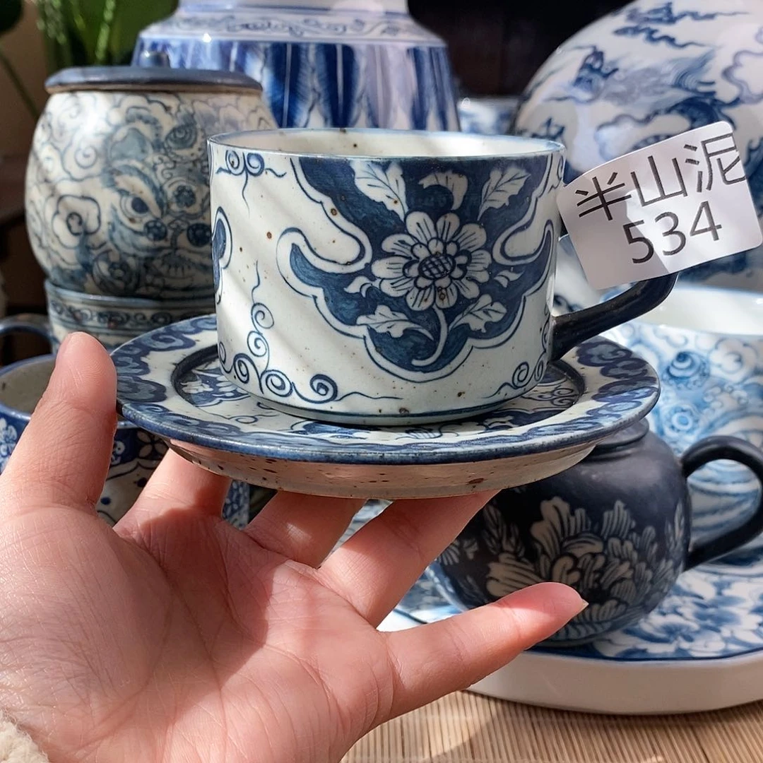 手工手绘青花陶瓷
