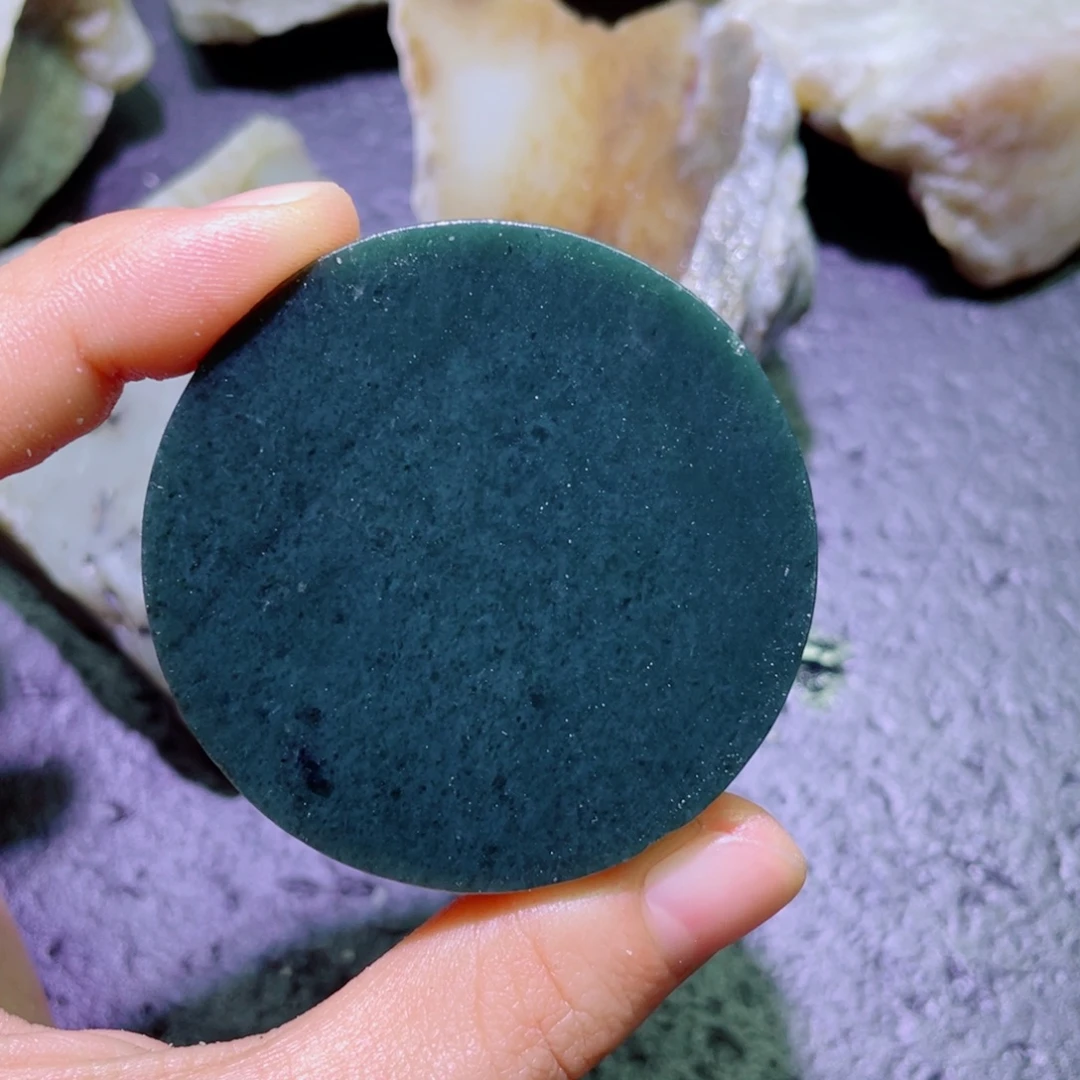 和田玉未镶嵌珠宝半成品