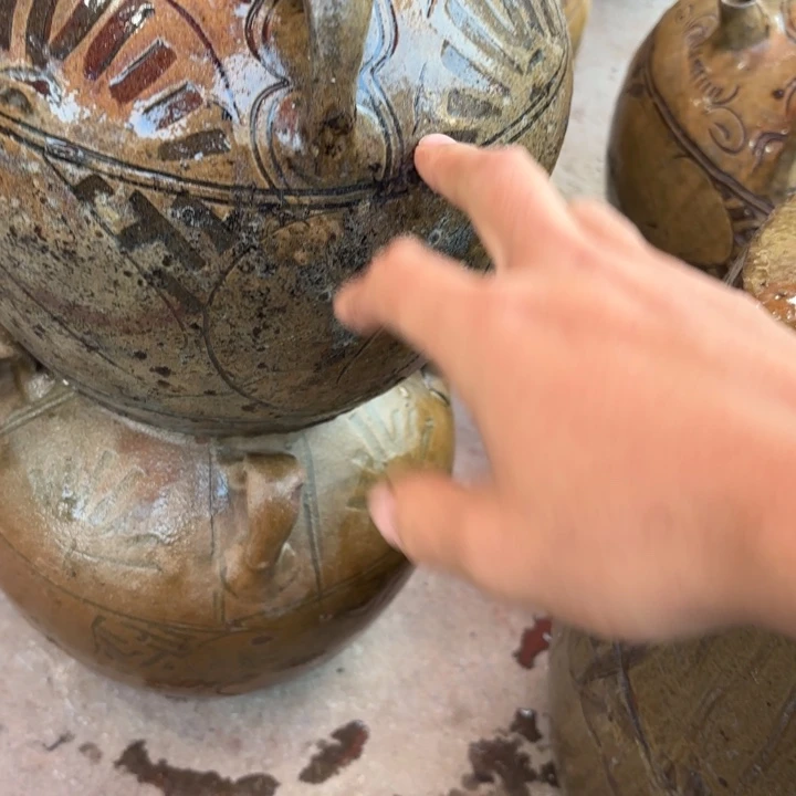 唐***人马口窑罐子湖北省