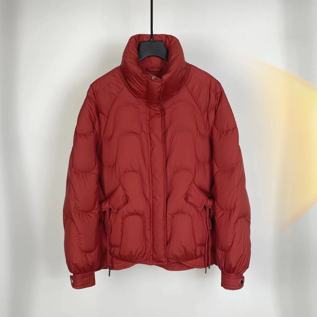 娜三月秋冬红色百搭保暖柔软简约冬季女款短款外套23DY627加厚