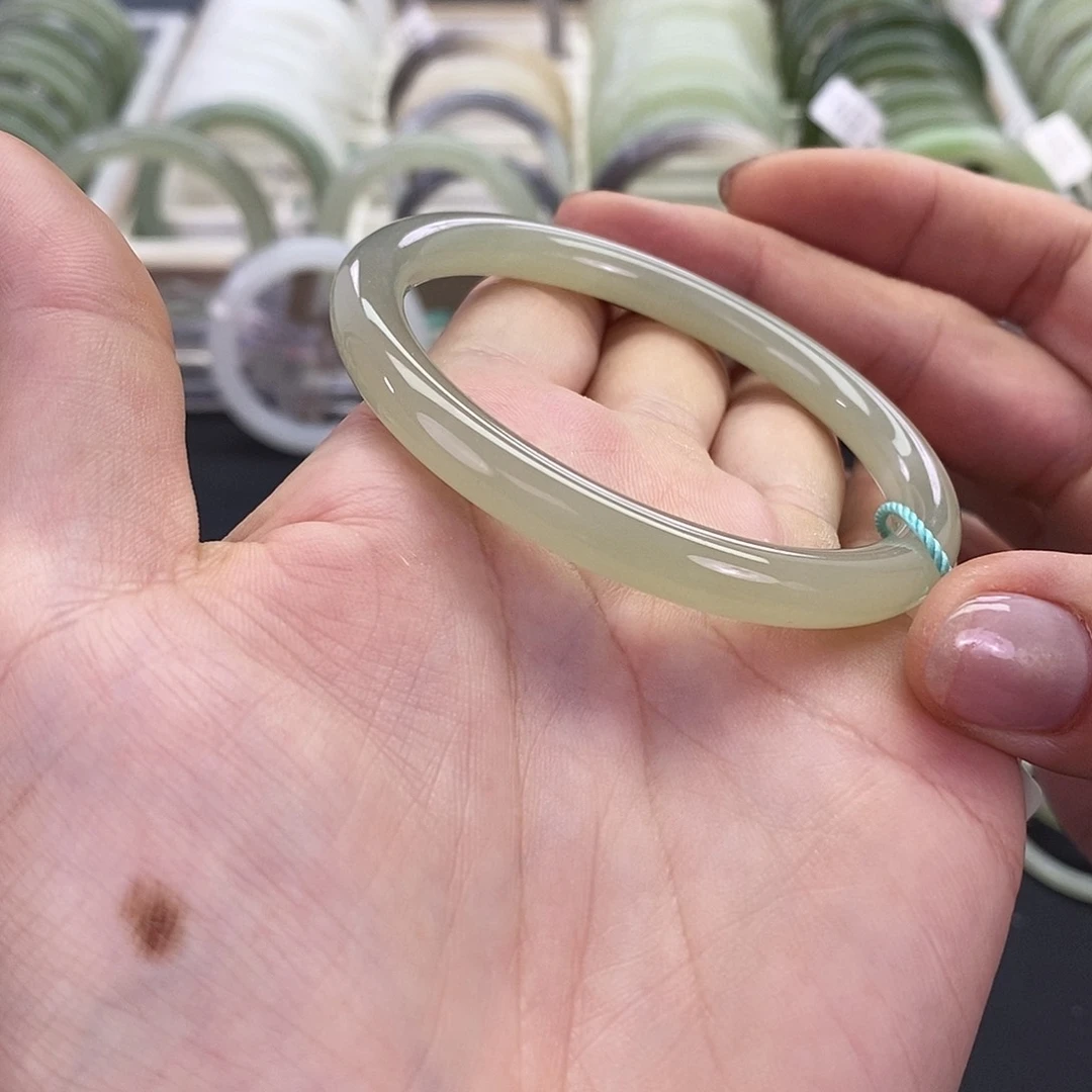 和田玉未镶嵌珠宝奇石56.57