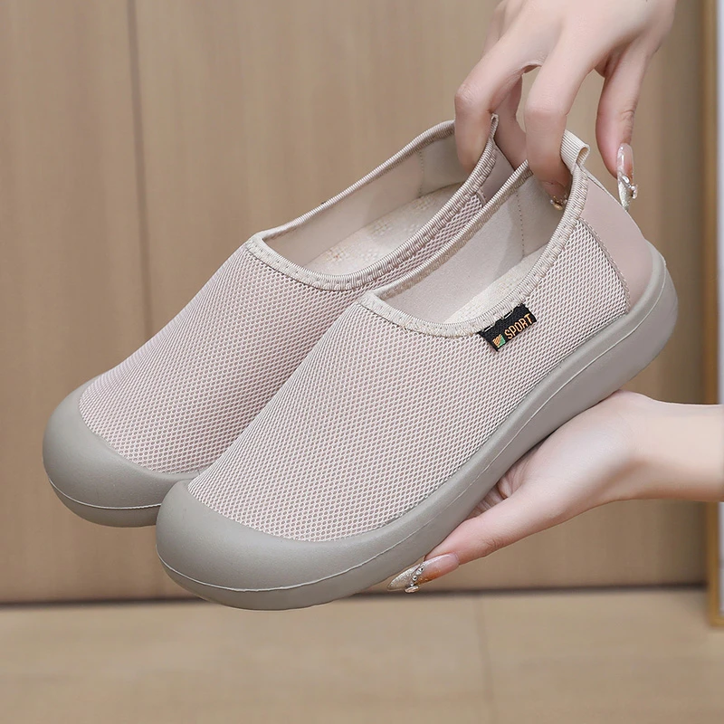 2025春季新款老北京布鞋轻便舒适防滑女单鞋时尚百搭一脚蹬妈妈鞋