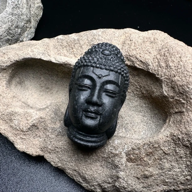 “悯”Buddha 乌鸡种赛博佛头摆件 天然缅甸翡翠 贡山商店