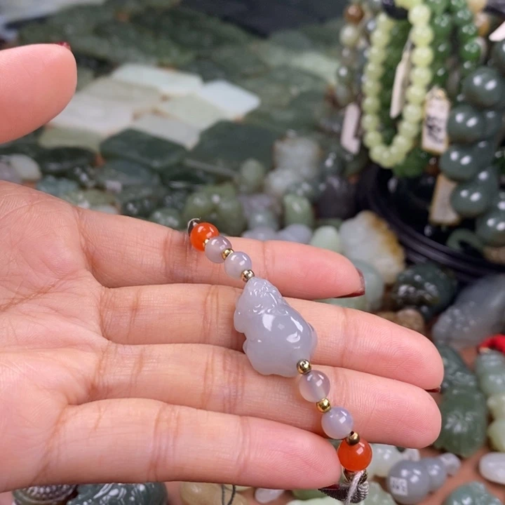 和田玉未镶嵌颈饰和田玉手链