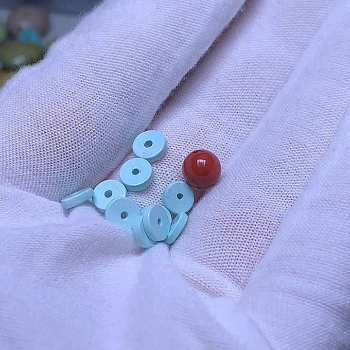 南红玛瑙未镶嵌珠宝奇石