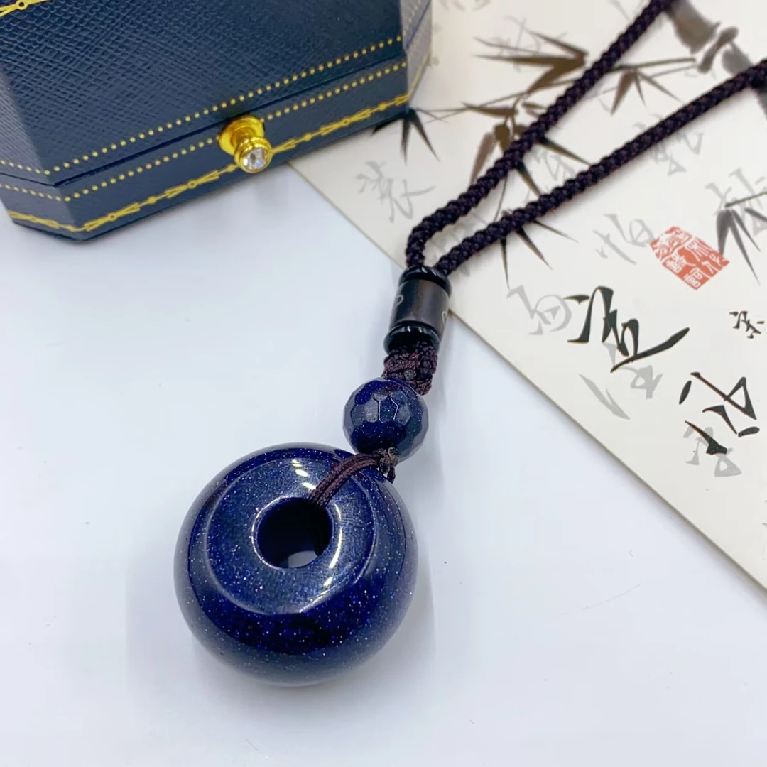 吊坠 3729  蓝色雕刻圆形镂空吊坠多样性发货