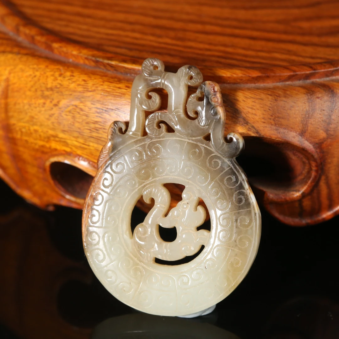 二十世纪和田玉龙纹佩ACZL2601023006