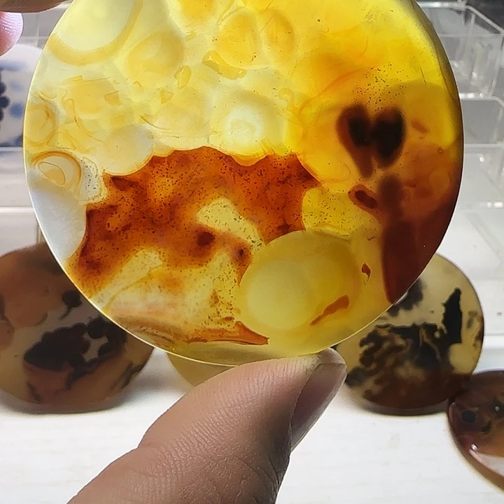 玛瑙/玉髓未镶嵌珠宝奇石