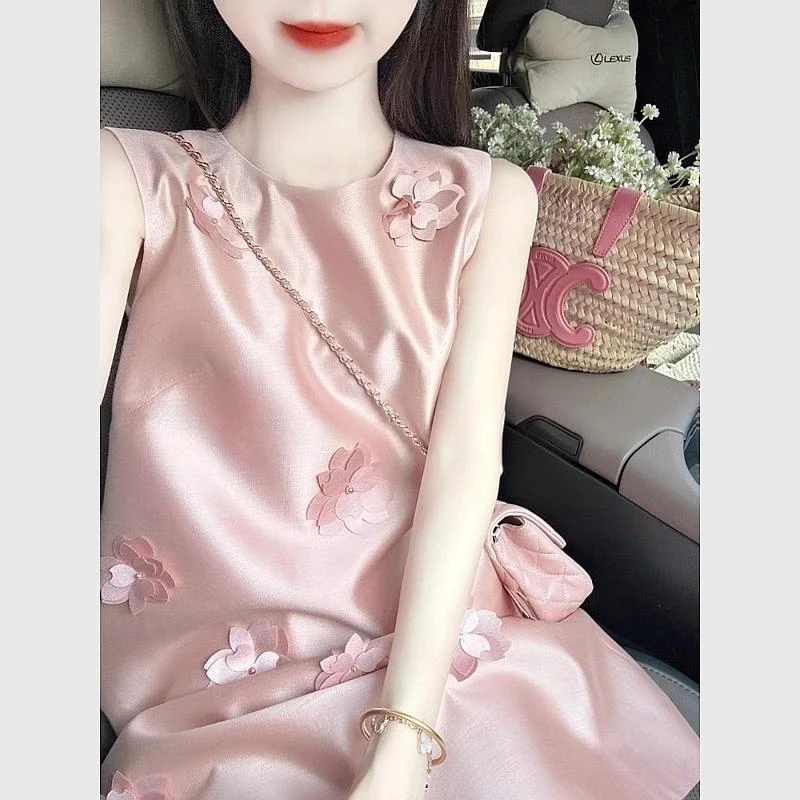 法式花朵缎面a字无袖背心连衣裙女夏季2025新款减龄夏日绝美裙子
