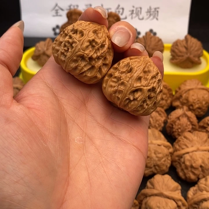 文玩把件小三角白