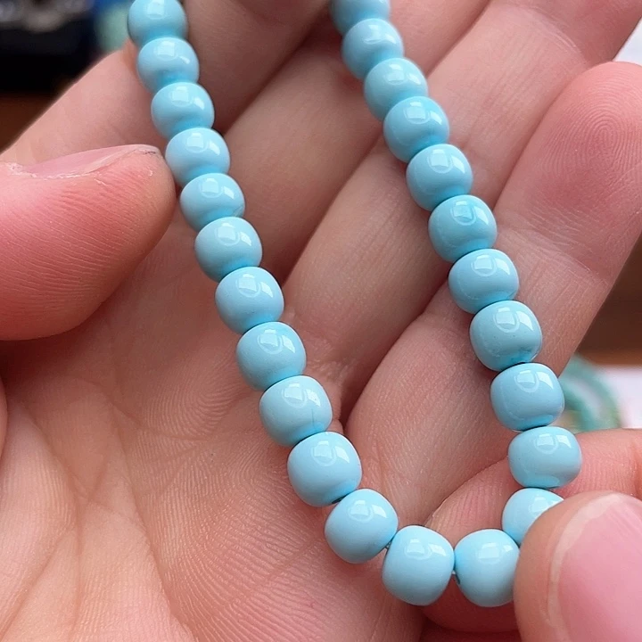 绿松石颈饰未镶嵌