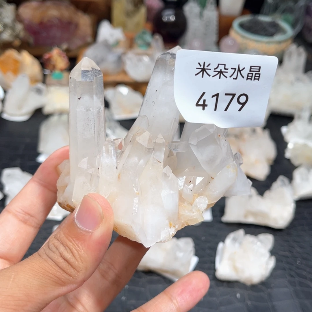 潇***涯水晶珠宝半成品未镶嵌水晶