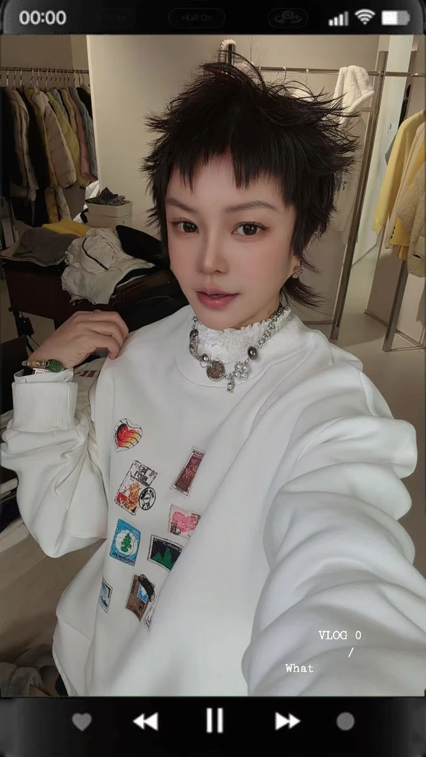 【济州岛】小众设计邮票印花加绒圆领卫衣