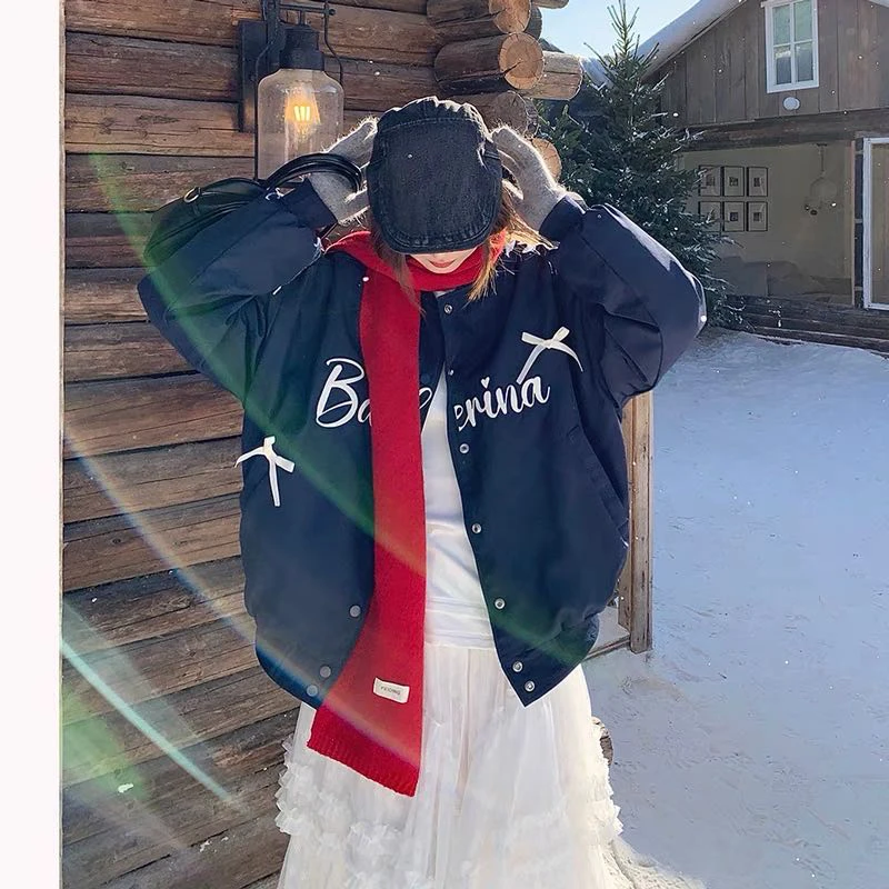 东大门25年春款蝴蝶结棒球服外套