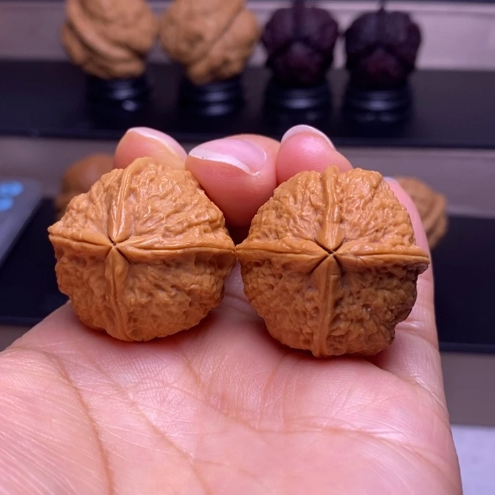 文玩核桃把件小四喜四楞36