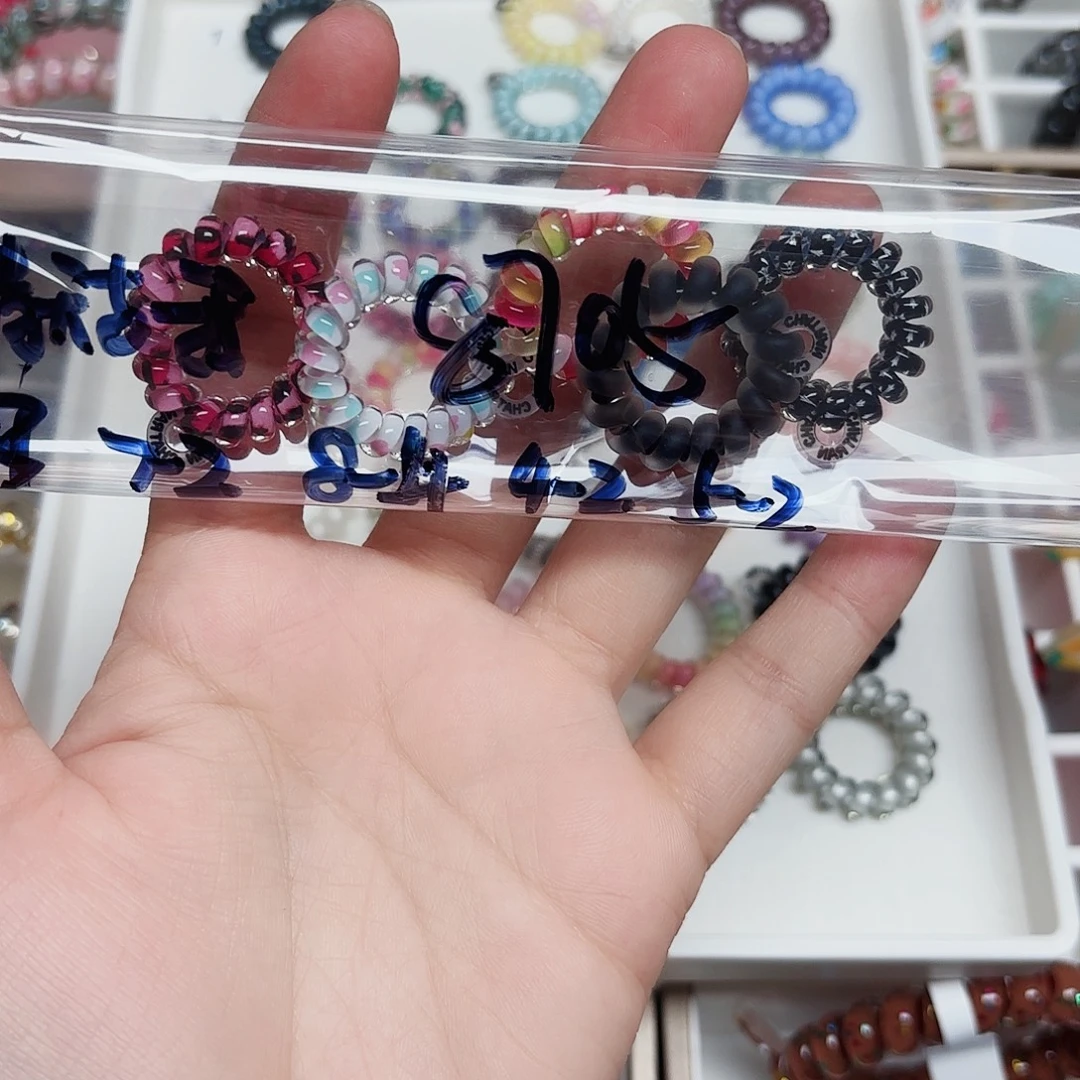 晴***我非金属发饰S码5个