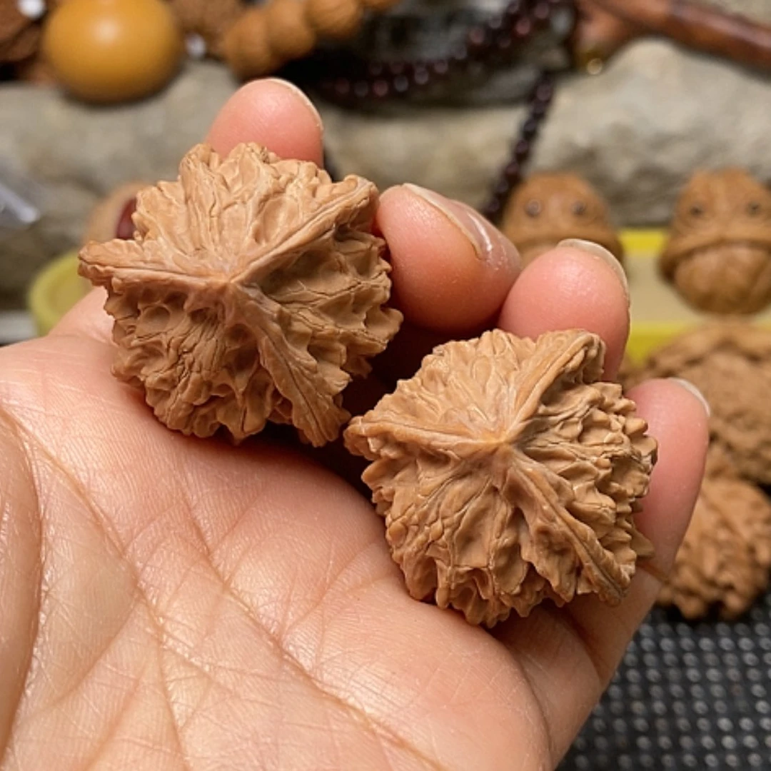 【闪购商品】把件文玩核桃盘山三棱