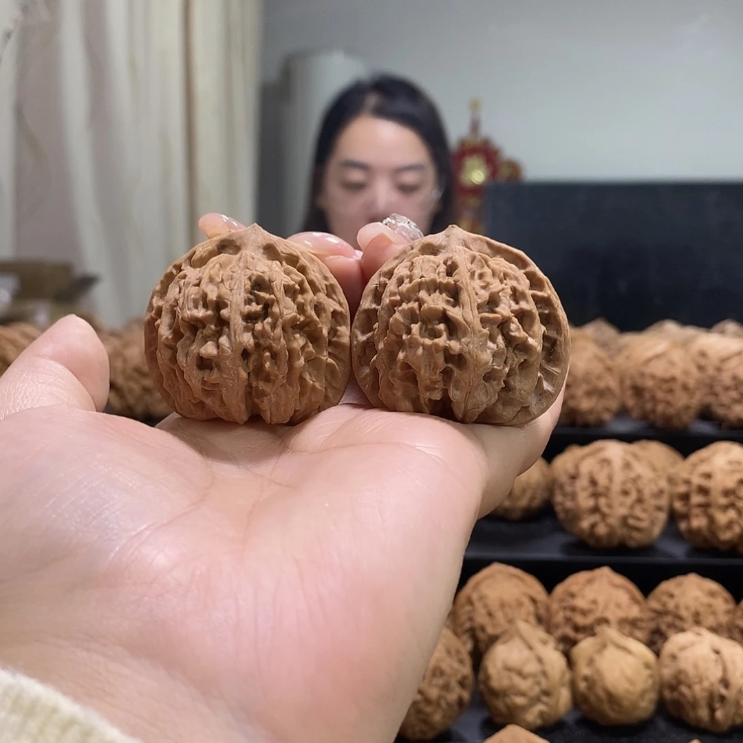 把件文玩核桃39玉麒麟有黄尖