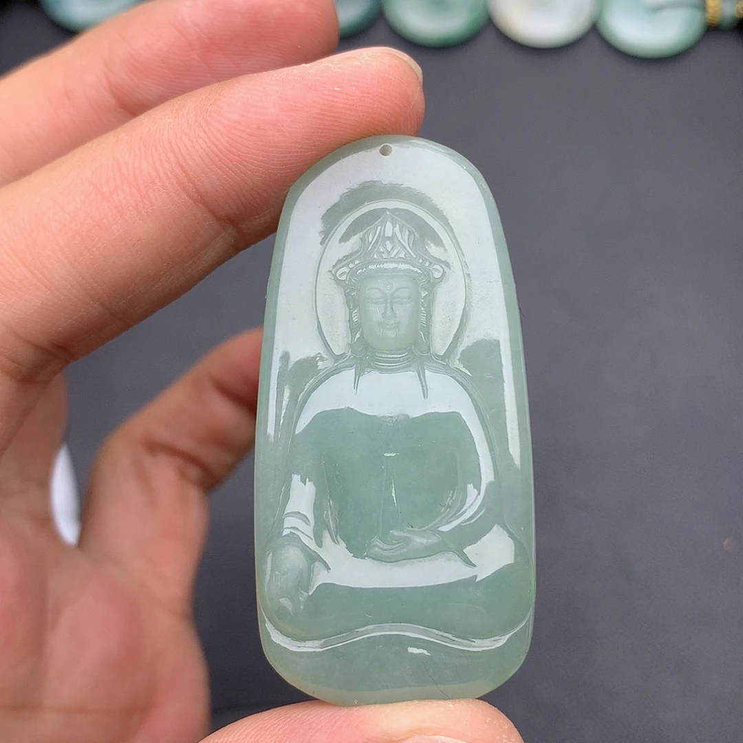 翡翠未镶嵌颈饰素衣观音