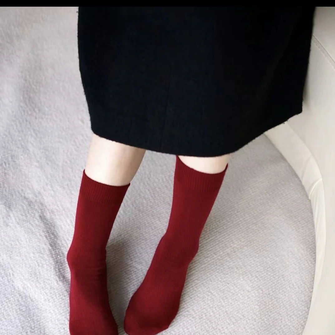 百搭纯色中筒羊毛袜（发两双备注颜色）