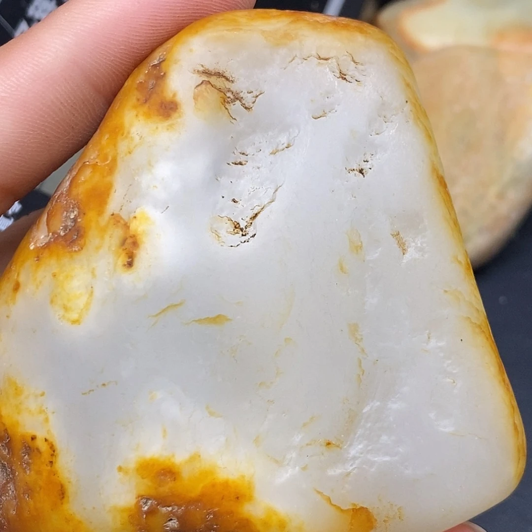 和田玉（糖玉）未镶嵌挂件