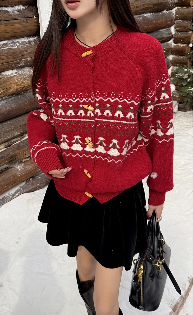 2025秋冬新年新款提花毛衣开衫复古牛角扣宽松百搭保暖针织上衣