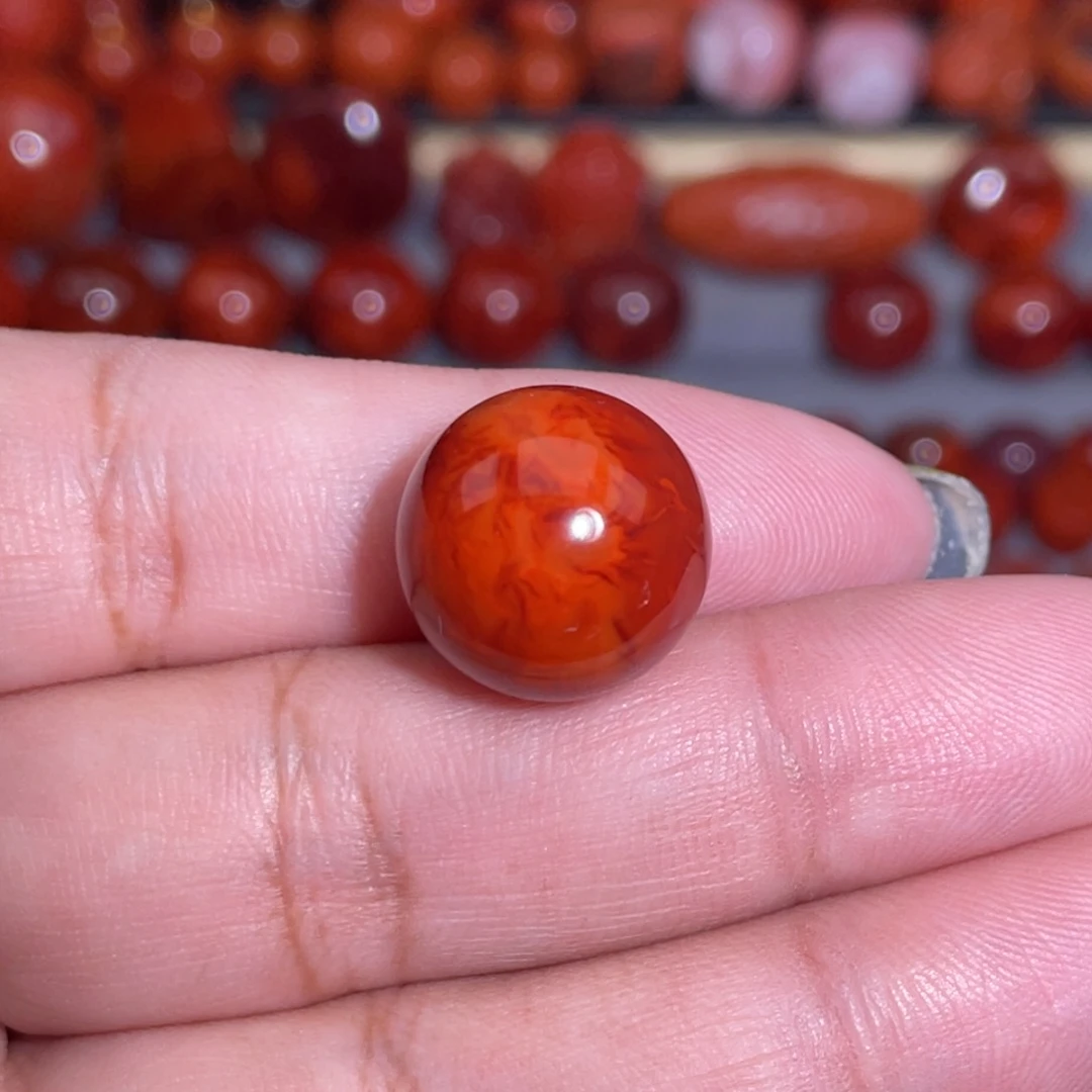 出***手南红玛瑙未镶嵌圆珠