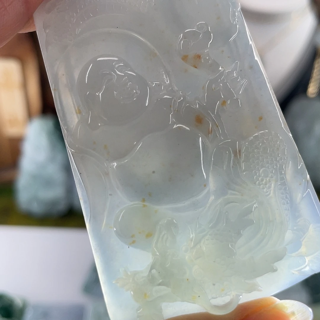 翡翠颈饰未镶嵌牌子