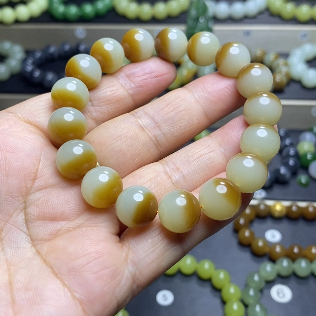 和田玉未镶嵌手串