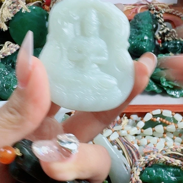 和田玉未镶嵌挂件