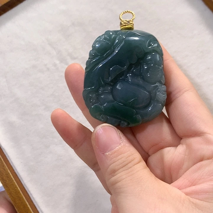 翡翠未镶嵌颈饰翡翠吊坠
