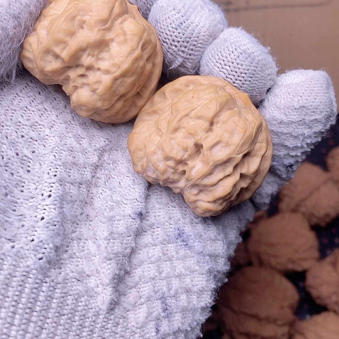 桃核把件刘*蛤蟆头核桃