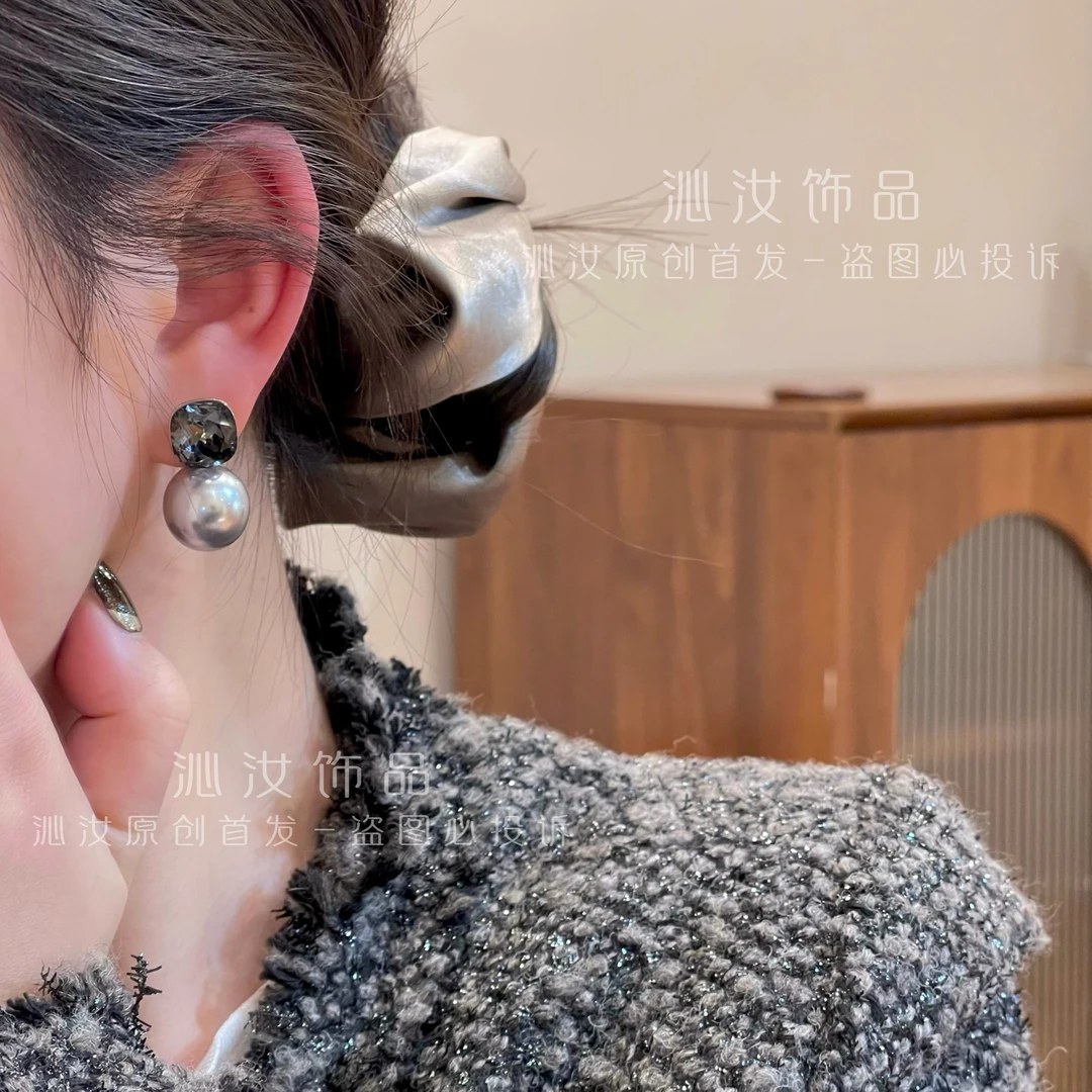 【沁汝饰品】FQ936灰色珠珠前后戴锆石一款两戴耳环