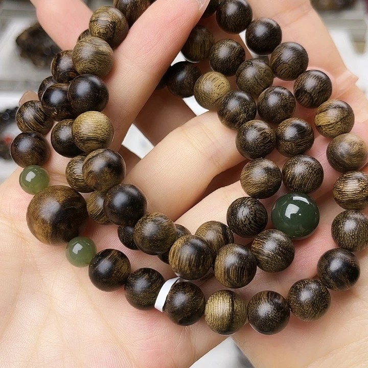 手串沉香承****装越南芽庄老白棋古董窖藏樱子瘤疤虎斑