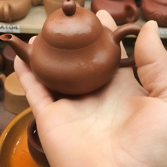 紫砂茶壶将坡泥梨100豪升左右瑕疵