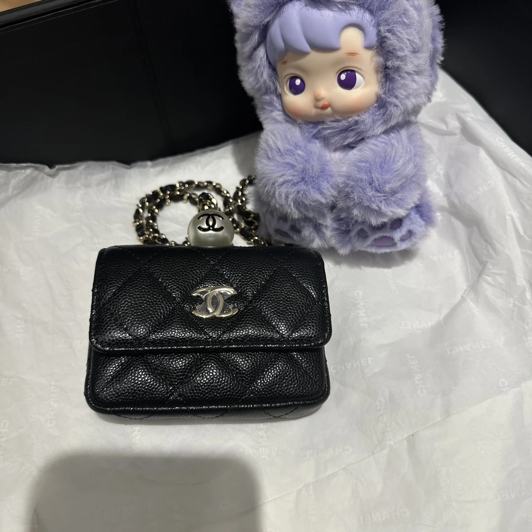 未使用 Chanel/香奈儿 全新闲置黑金荔枝牛皮珍珠挂饰包31开