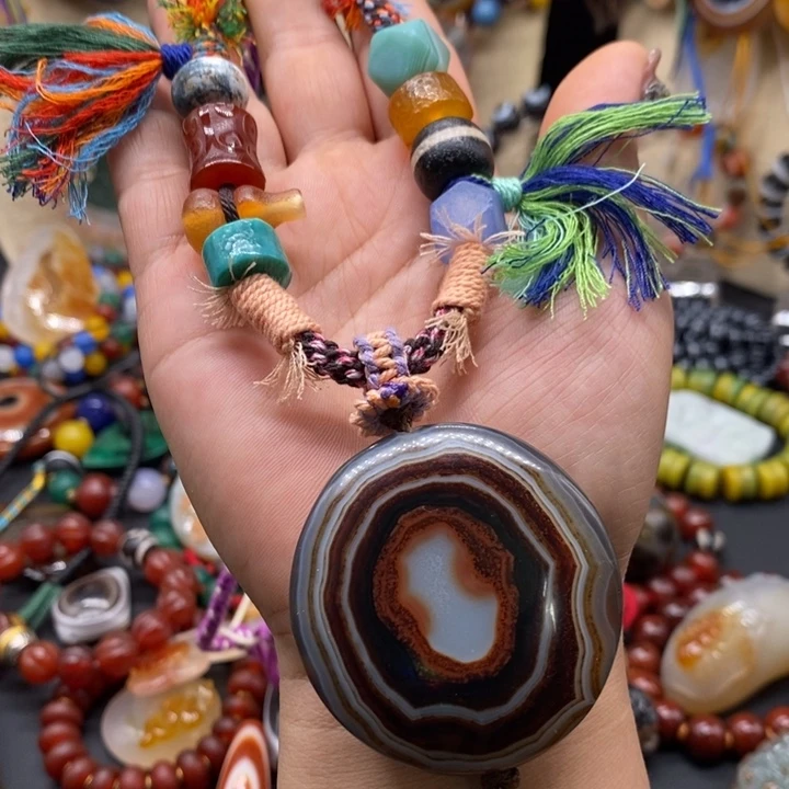 玛瑙/玉髓颈饰未镶嵌