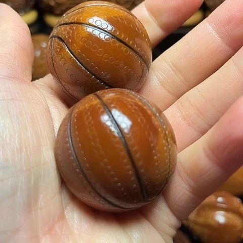 M***y橄榄核手串/手链3.5左右篮球一对