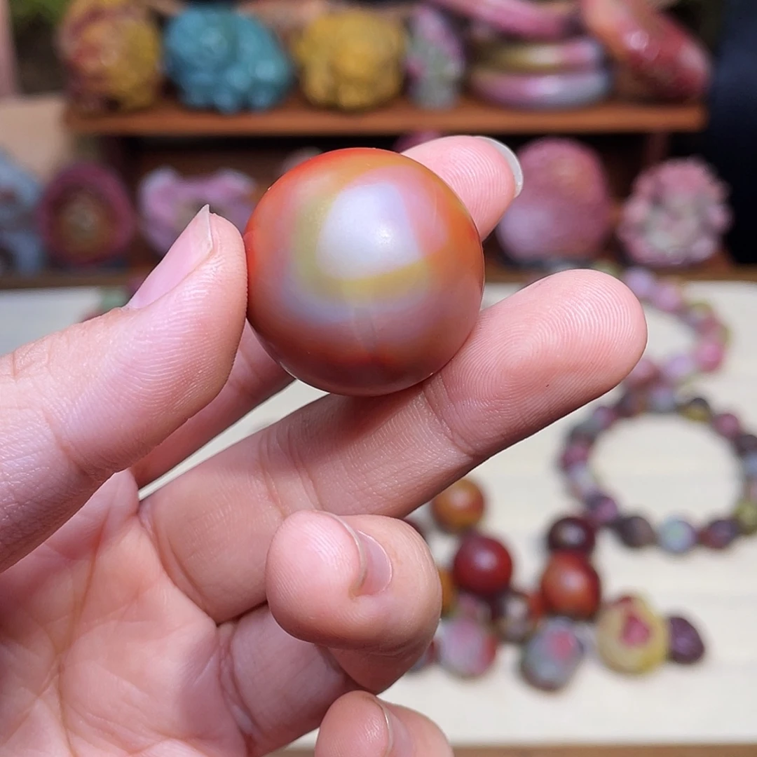 菇***菇玛瑙/玉髓未镶嵌珠宝半成品盐源玛瑙包浆大珠