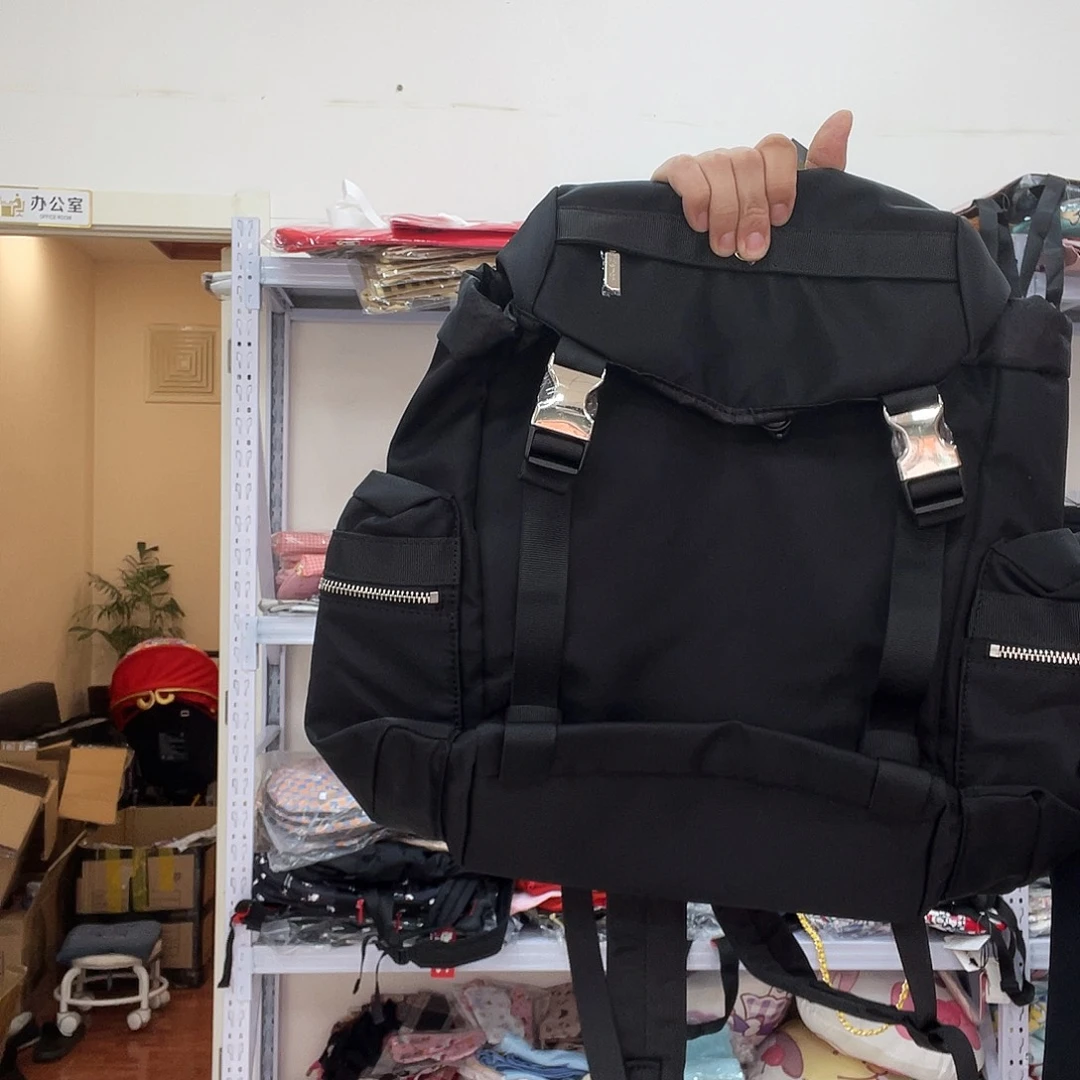 PU化妆包等各种产品