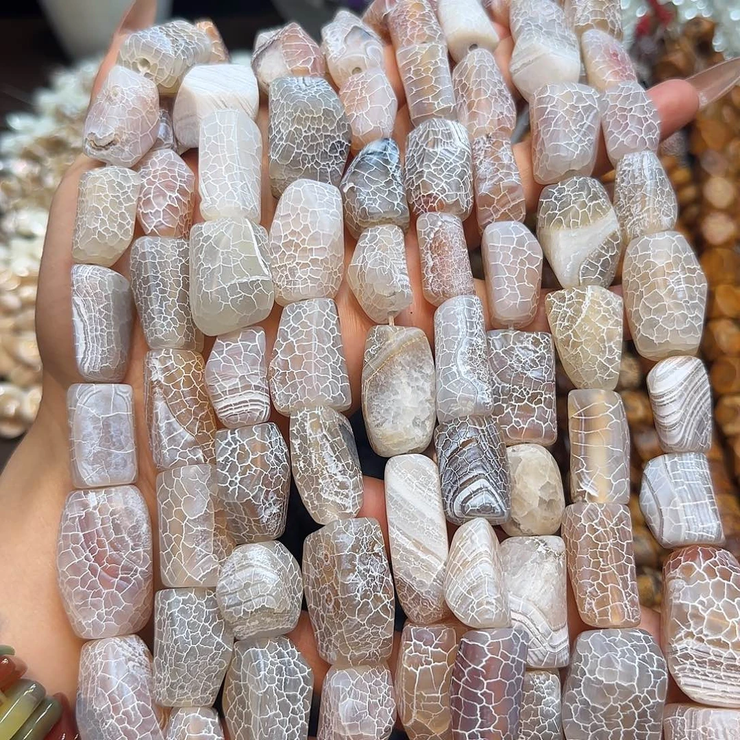 玛瑙/玉髓未镶嵌珠宝半成品橘皮磨砂龙鳞大孔一条随行
