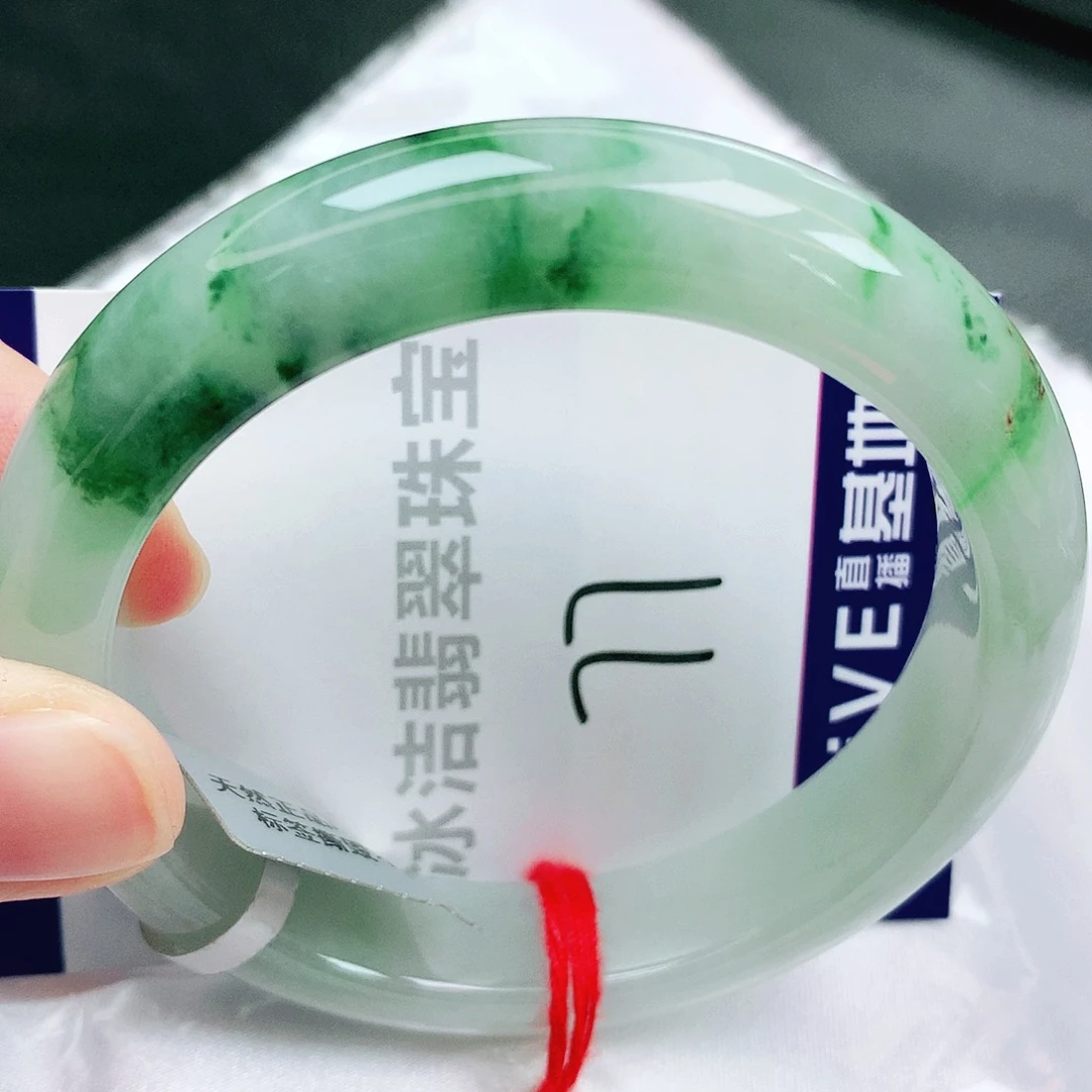 翡翠未镶嵌手镯缅甸天然A货翡翠手镯