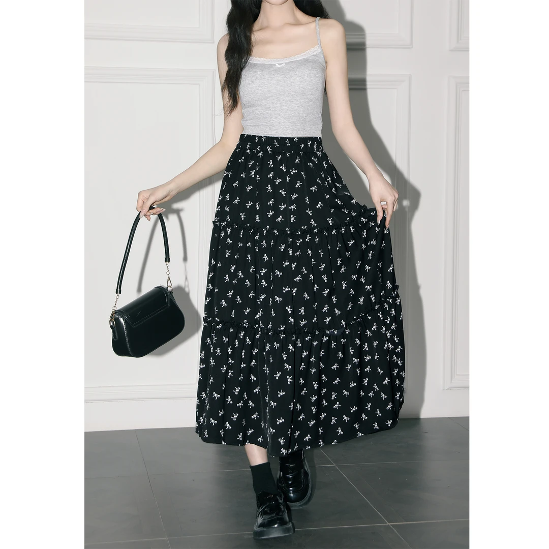 黑色碎花半身裙女春秋2025新款法式小个子高腰A字中长款蛋糕裙