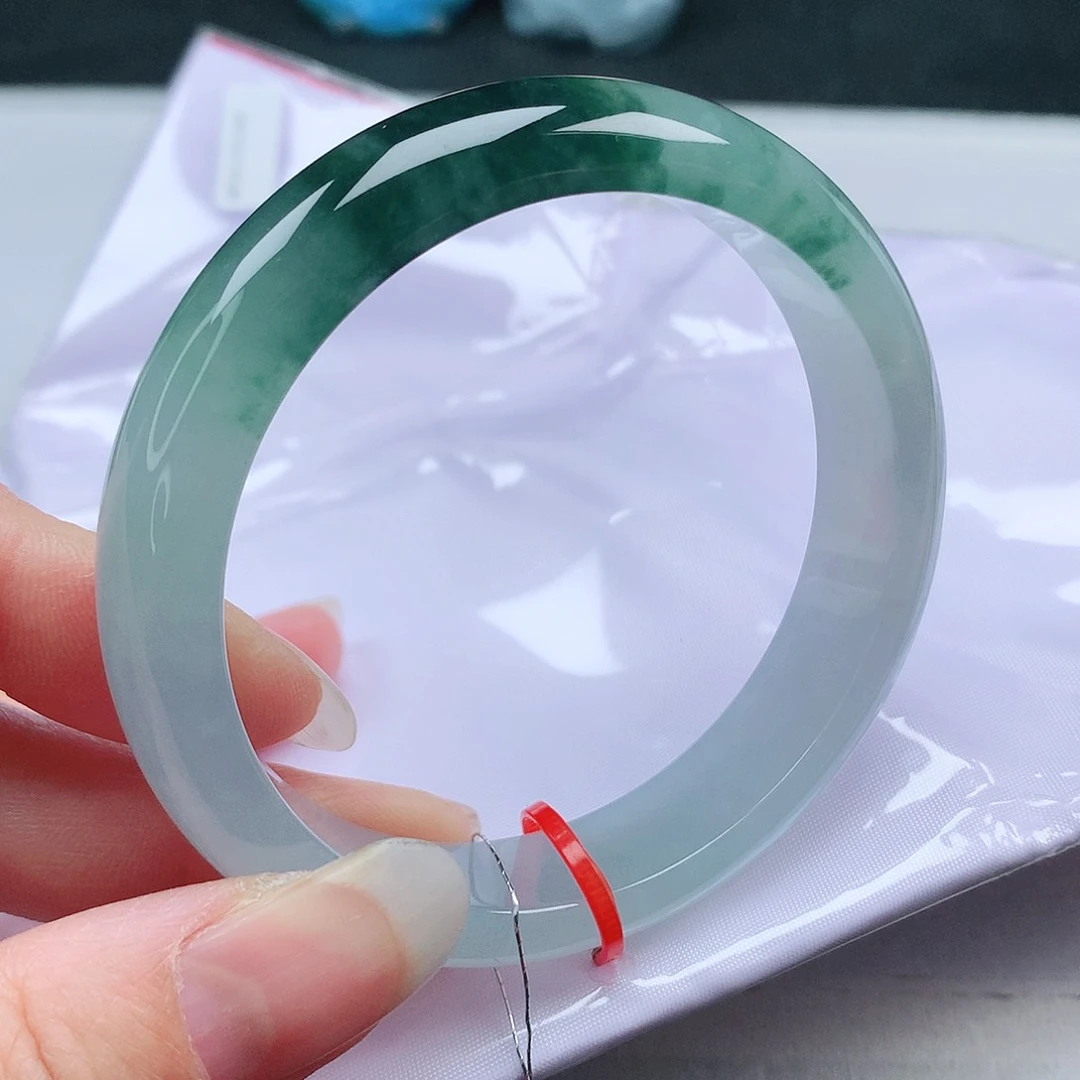 翡翠手镯未镶嵌57圈+