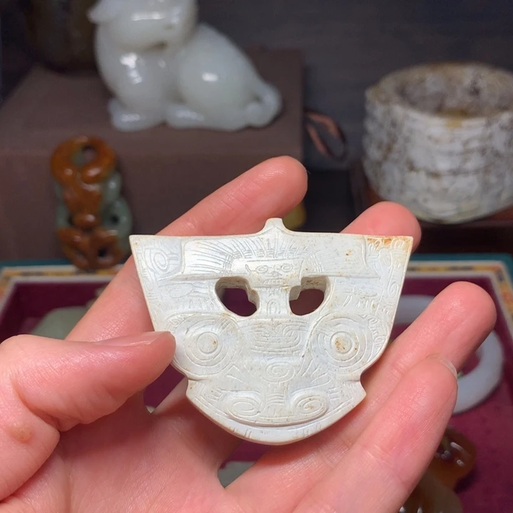 诗***啊和田玉未镶嵌颈饰