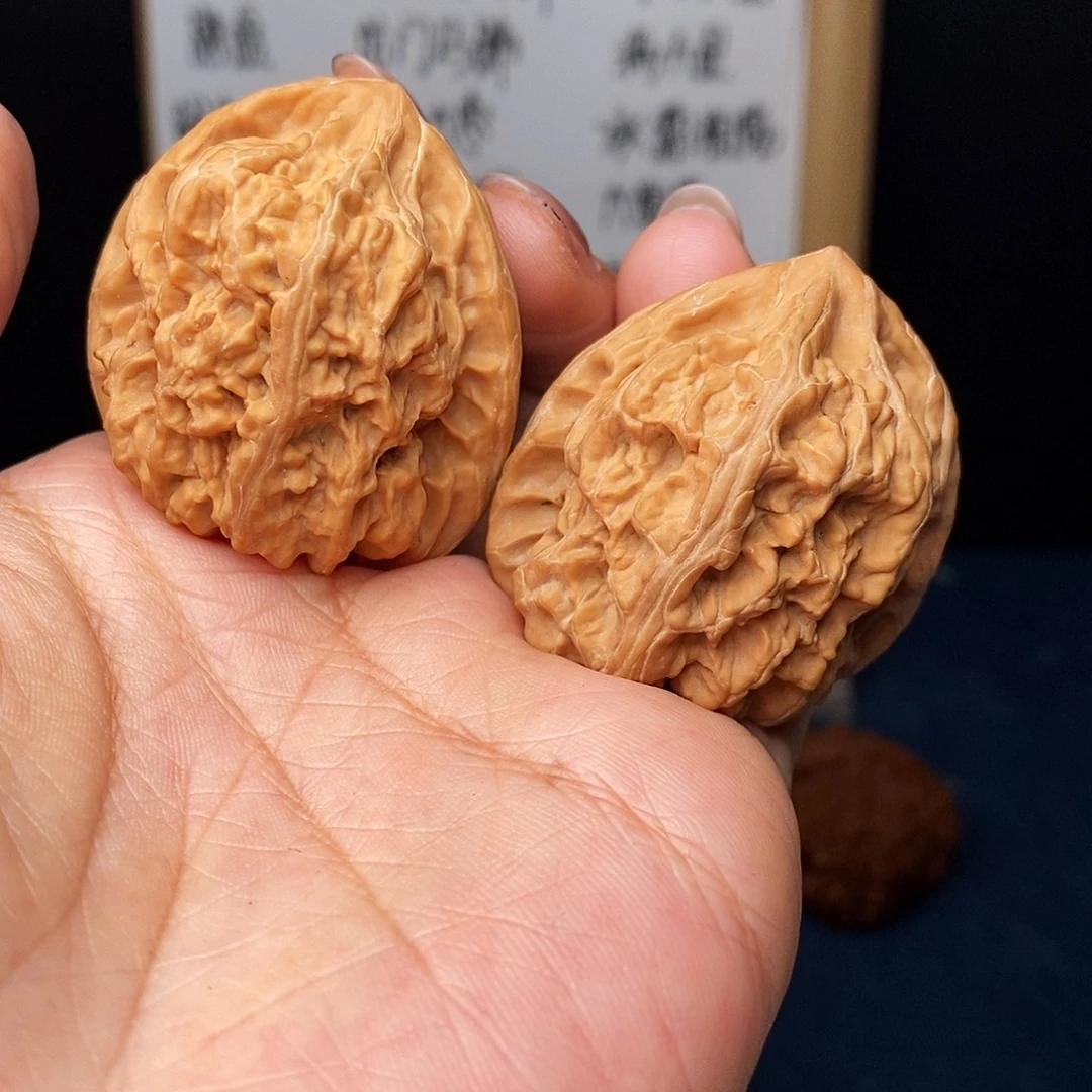 把件文玩核桃承德粗筋
