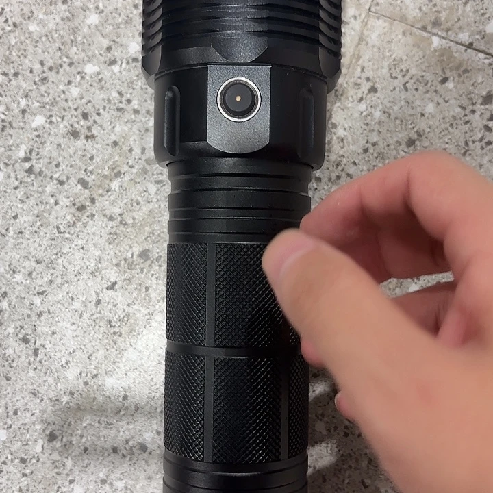 丸龟cx90长续航手电