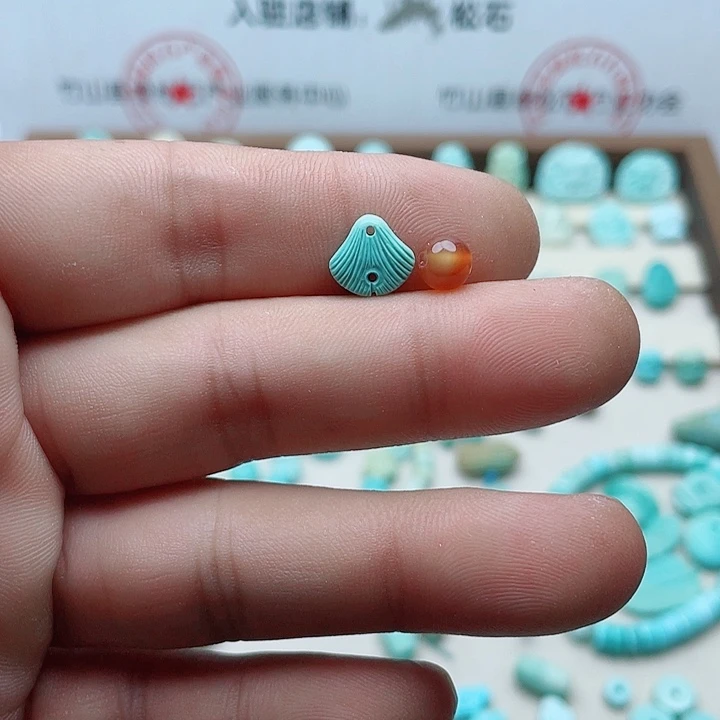 南红玛瑙未镶嵌颈饰365